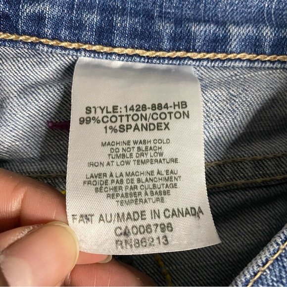 Tristan & Iseut Women's Y2K Vintage Boho Embroidered Flare Denim - Picture 5 of 8